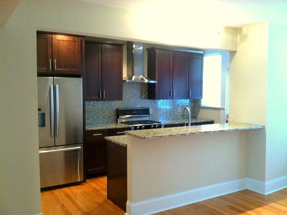 2nd image of 7519 Parkdale Ave APT 3E