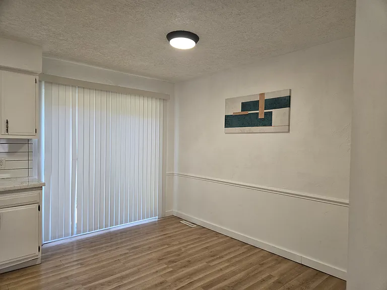 1725 Cromwell Dr — Photo 8