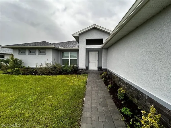 1918 NW 15th St, Cape Coral, FL 33993