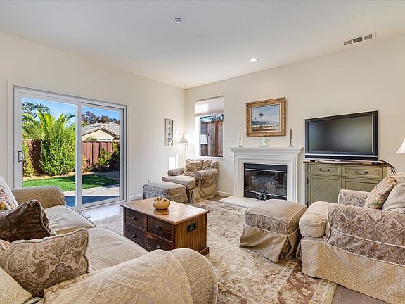 3rd image of 106 Capstone Court