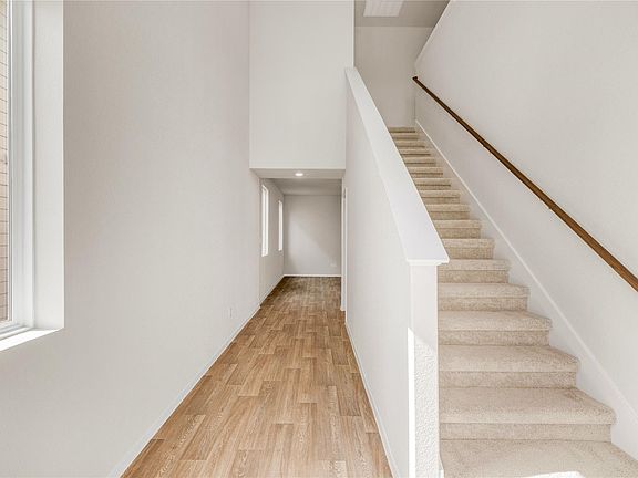 5th image of 2615 Towy Rd