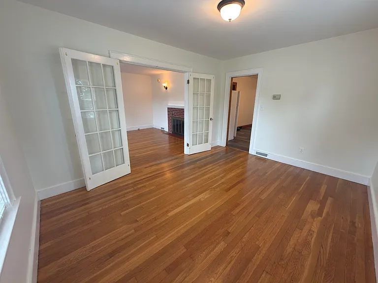 573 Spruce St — Photo 11