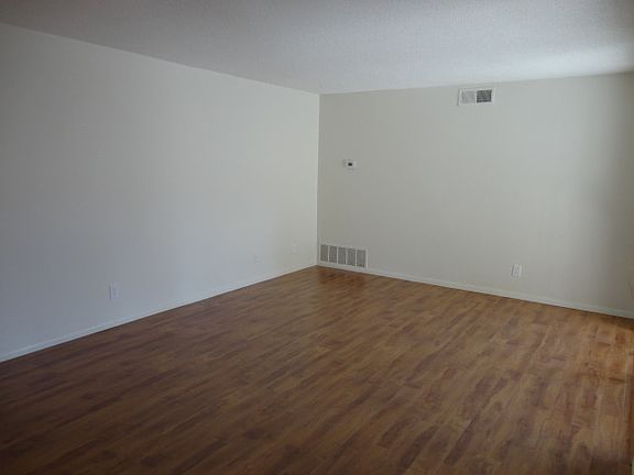 4th image of 7507 Jolene Ct
