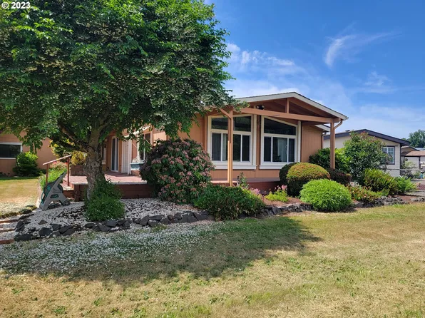 85699 Hampstead Ln, Eugene, OR 97405