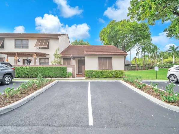 13391 SW 88th Ter APT A, Miami, FL 33186