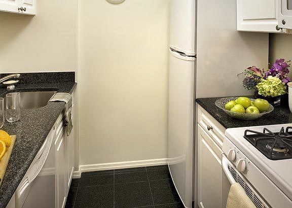 2nd image of 155 E 31st St APT 5M