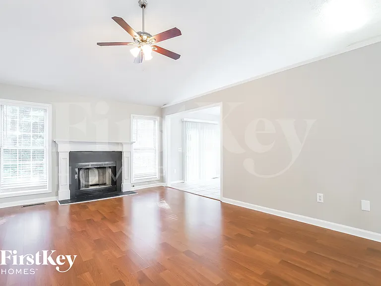 3640 Palisade Park Dr — Photo 4