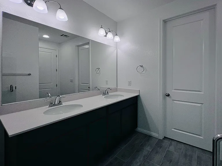 10085 Haven St — Photo 4