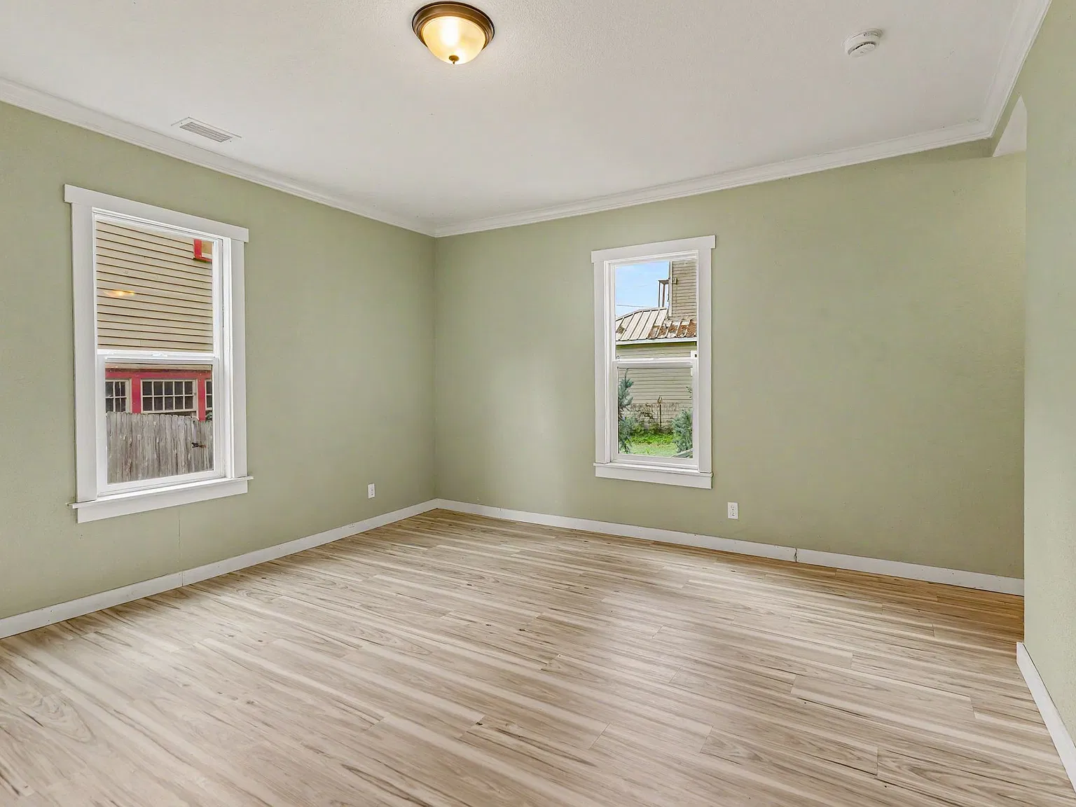 3 bed, 1340 sqft, $1,750 — Photo 4