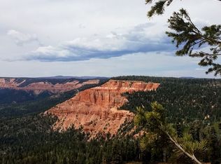 410 S Scenic Dr, Duck Creek Village, UT 84762