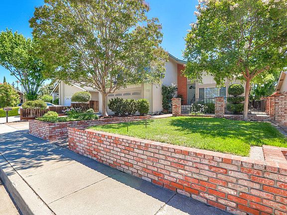 3rd image of 5803 Barnswell Way