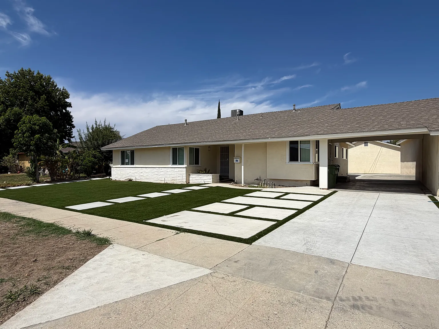 4 bed, 1948 sqft, $4,200 — Photo 2