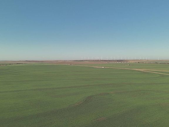 4th image of 10451 N 2450th Rd