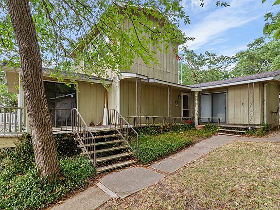 5th image of 142 Lowe Dr
