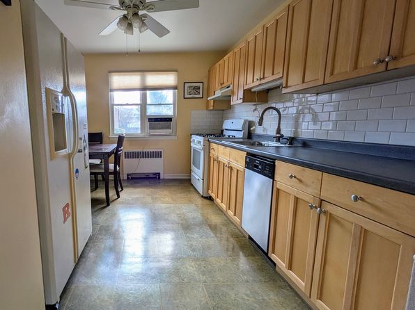142 South St APT 9A
