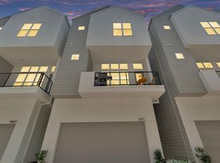 5871 E Post Oak Ln, Houston, TX 77055