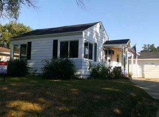 2200 42nd St NE, Cedar Rapids, IA 52402
