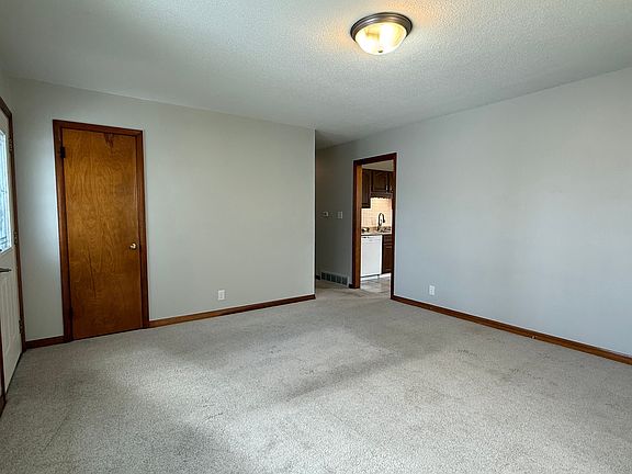 3rd image of 306 E 26th St S