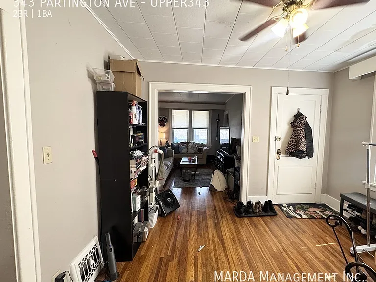 343 Partington Ave #UPPER343 — Photo 5