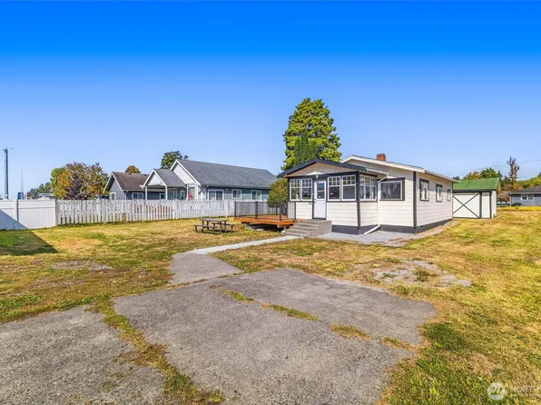 456 D Street Street, Blaine, WA 98230