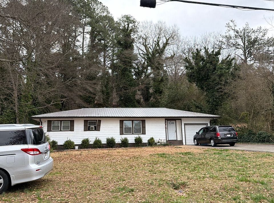 1st image of 2413 Flannery St SE