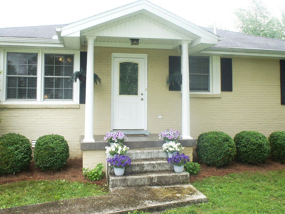 1st image of 317 Breckinridge Dr
