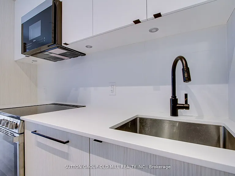 2369 Danforth Ave #516 — Photo 6