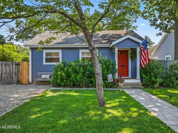 123 Cedarhurst Road, Brick, NJ 08723