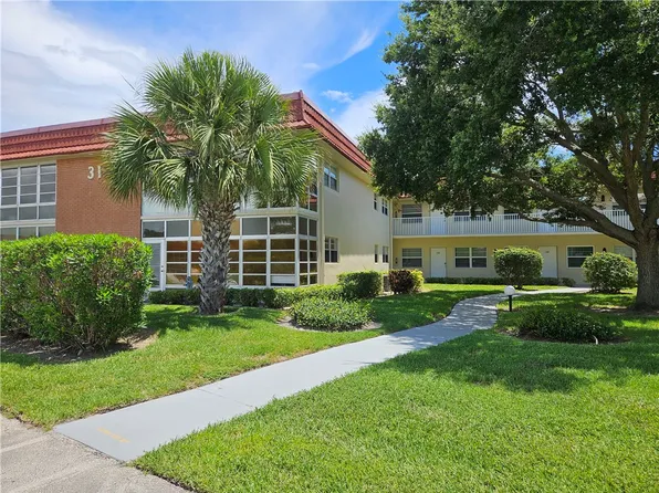 31 Pine Arbor Ln APT 102, Vero Beach, FL 32962