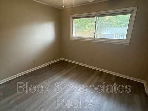 4th image of 142 W Pritchard St