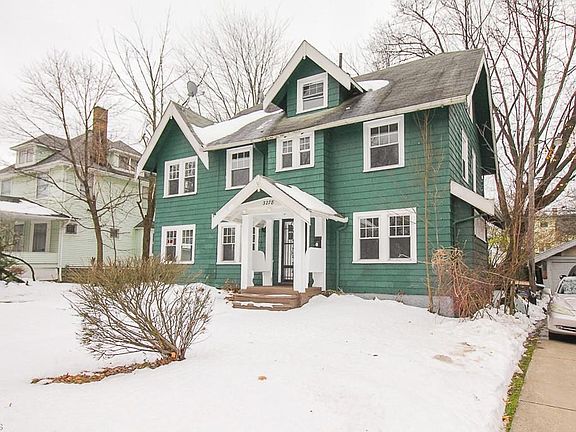 3rd image of 3278 Berkeley Rd