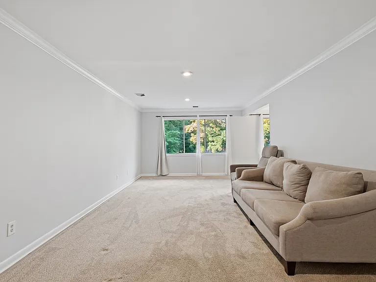 110 Southport Woods Dr #110 — Photo 4