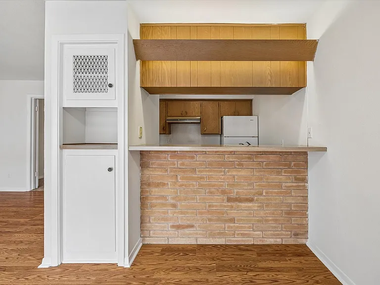 3703 Roseland St #3 — Photo 5