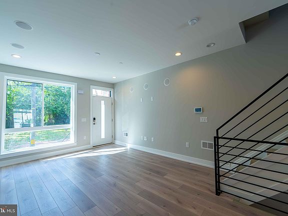5th image of 2019 N Bodine St