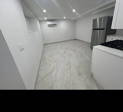 2nd image of 353 Sheffield St #1