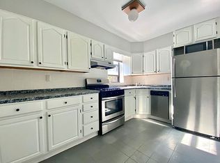 1452 31st Ave #2, Astoria, NY 11106