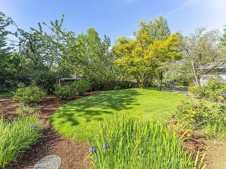 6060 SW Salmon St — Photo 32