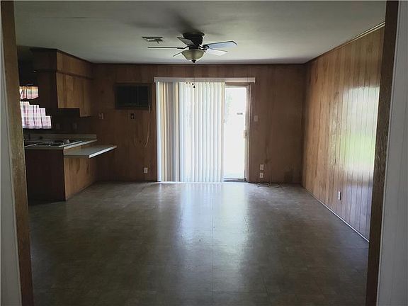 4th image of 2503 Forsythe Ave