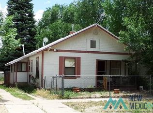 909 Lincoln St, Las Vegas, NM 87701