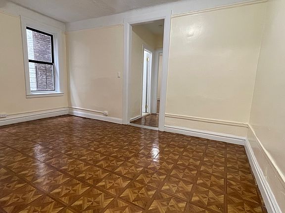 4th image of 476 W 165th St APT 1C