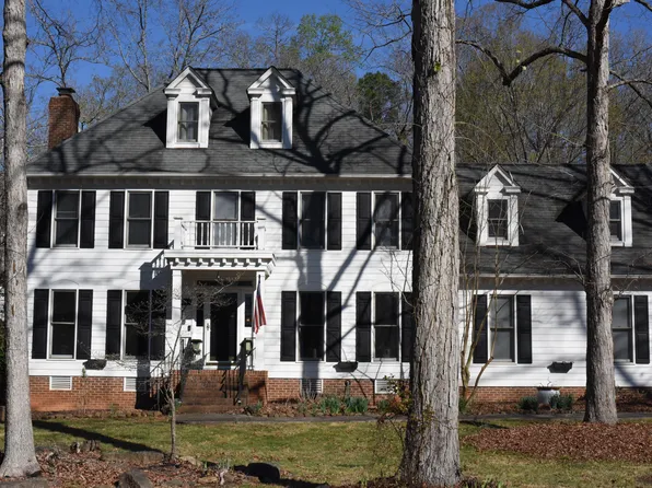 611 Flagstone Way, Durham, NC 27712