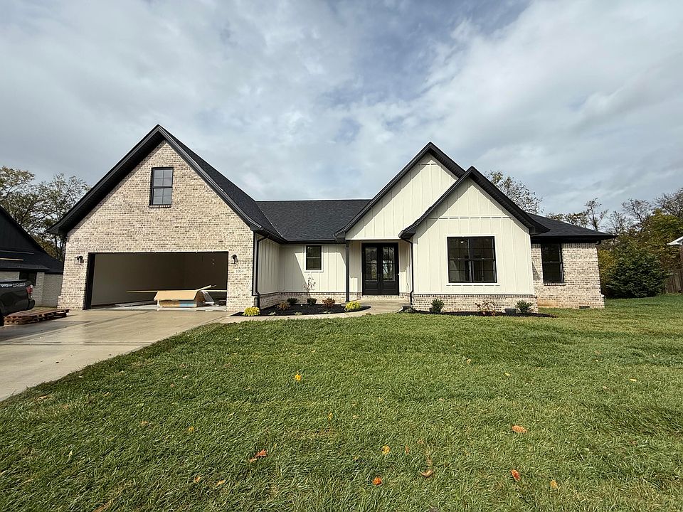 1st image of 1034 Morris Dr