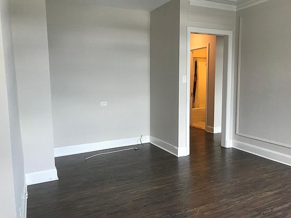 5th image of 5105 S Blackstone Ave #1008
