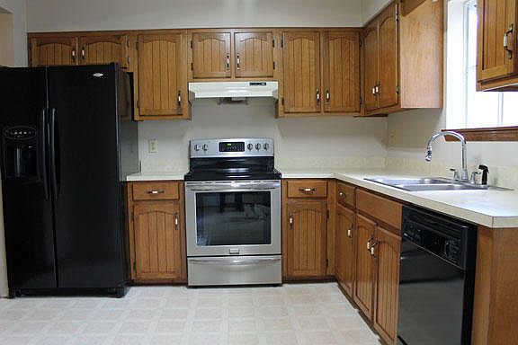 4th image of 124 Summit Ct
