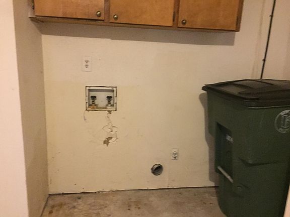 2nd image of 2507 Bermuda Dr #B
