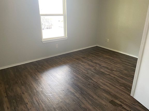 4th image of 311 E Crockett Ave APT 4