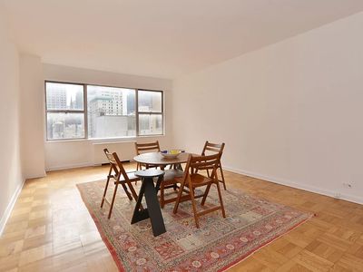 77 W 55th St APT 18J, New York, NY, 10019