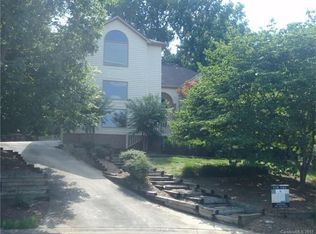 16208 Crest Cove Rd, Charlotte, NC 28278