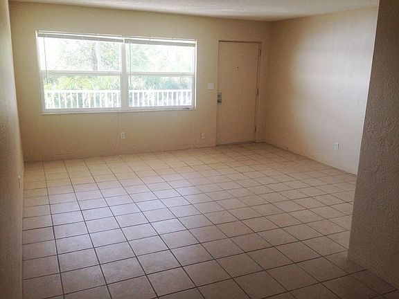 4th image of 3220 6th St S APT 103