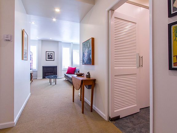 3rd image of 1830 Westholme Ave APT 109